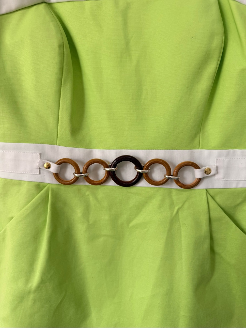 ANTONIO MELANI Lime Green and White Sheath Dress with Decorative Ring Belt - Picture 2 of 9